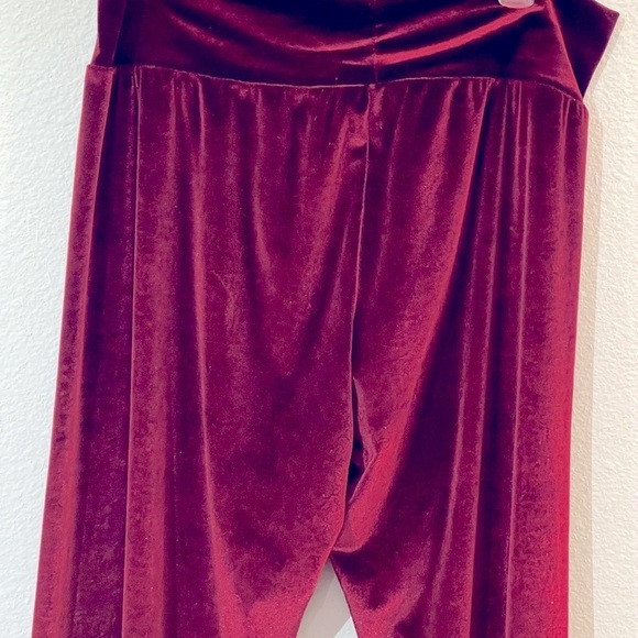 Laina Rauma burgundy velvet velour lounge suit set - Picture 7 of 16